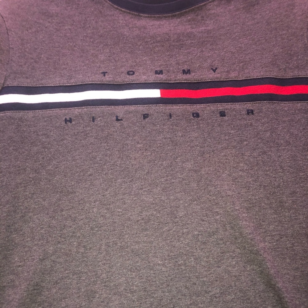 Men’s Tommy Hilfiger tee size small